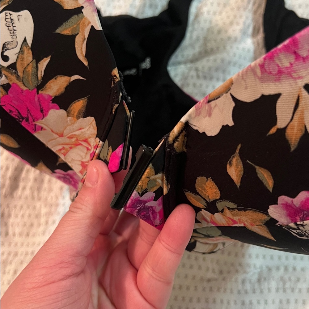 🍋Torrid Lightly Lined Front Close Bra🍋 - Picture 5 of 7